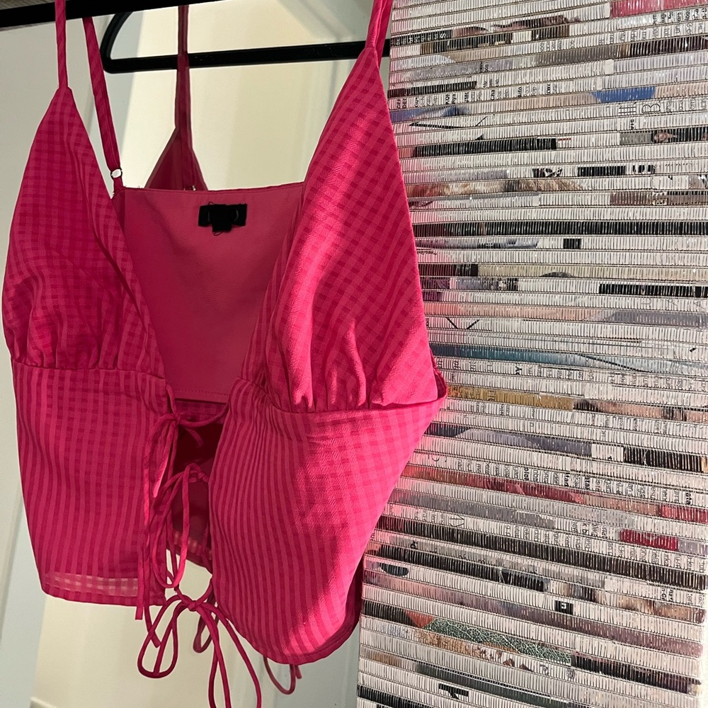 NBD tie front crop top